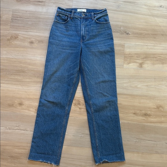 Abercrombie & Fitch Denim - Abercrombie & Fitch The 90’s Straight Ultra High Rise 28 6L Long Curve Love